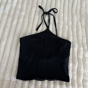 Size small Holister halter crop top. Only worn once.
